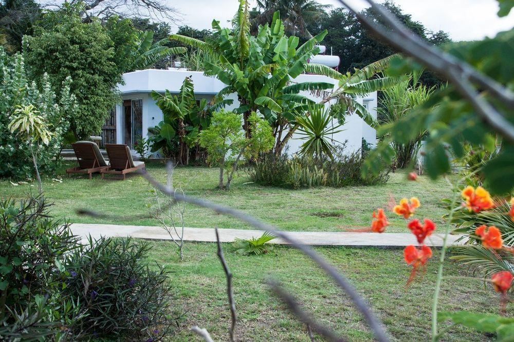 Nativ Lodge Mauritius エクステリア 写真