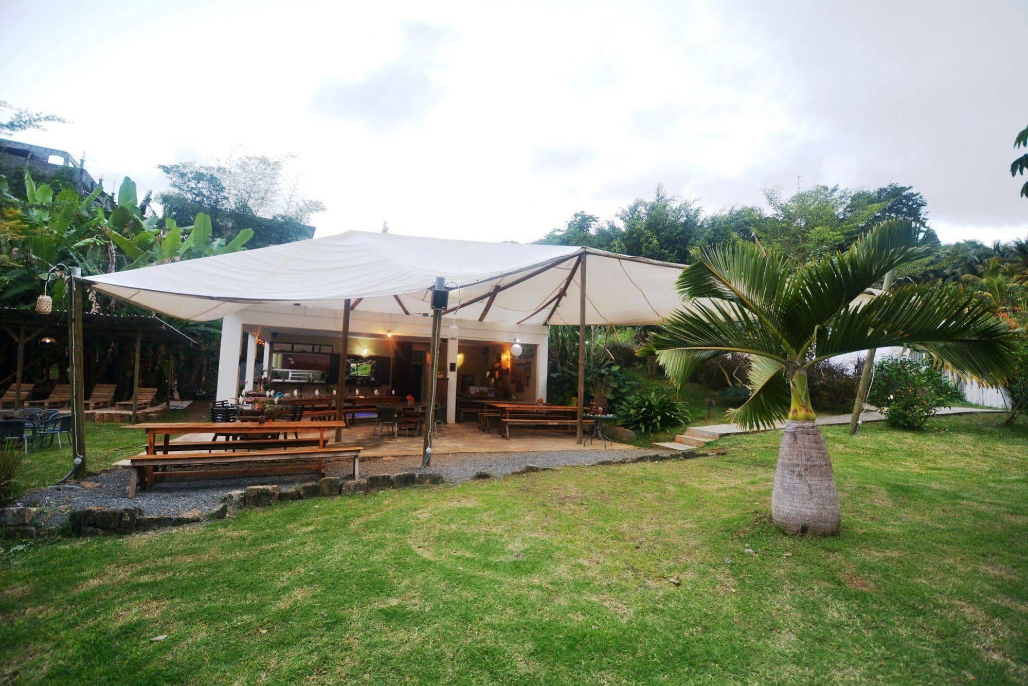 Nativ Lodge Mauritius エクステリア 写真